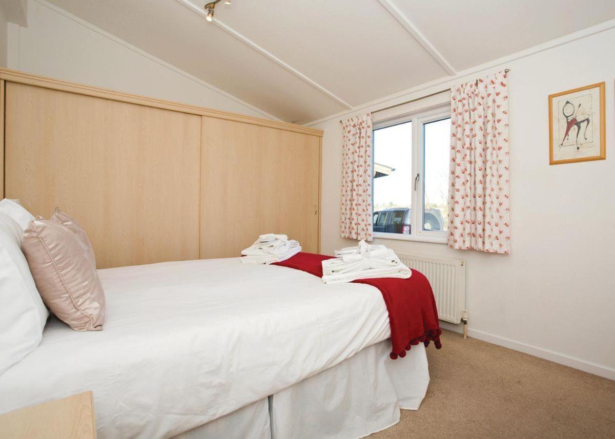 Dacre Lakeside Park Hotel Brandesburton Kültér fotó