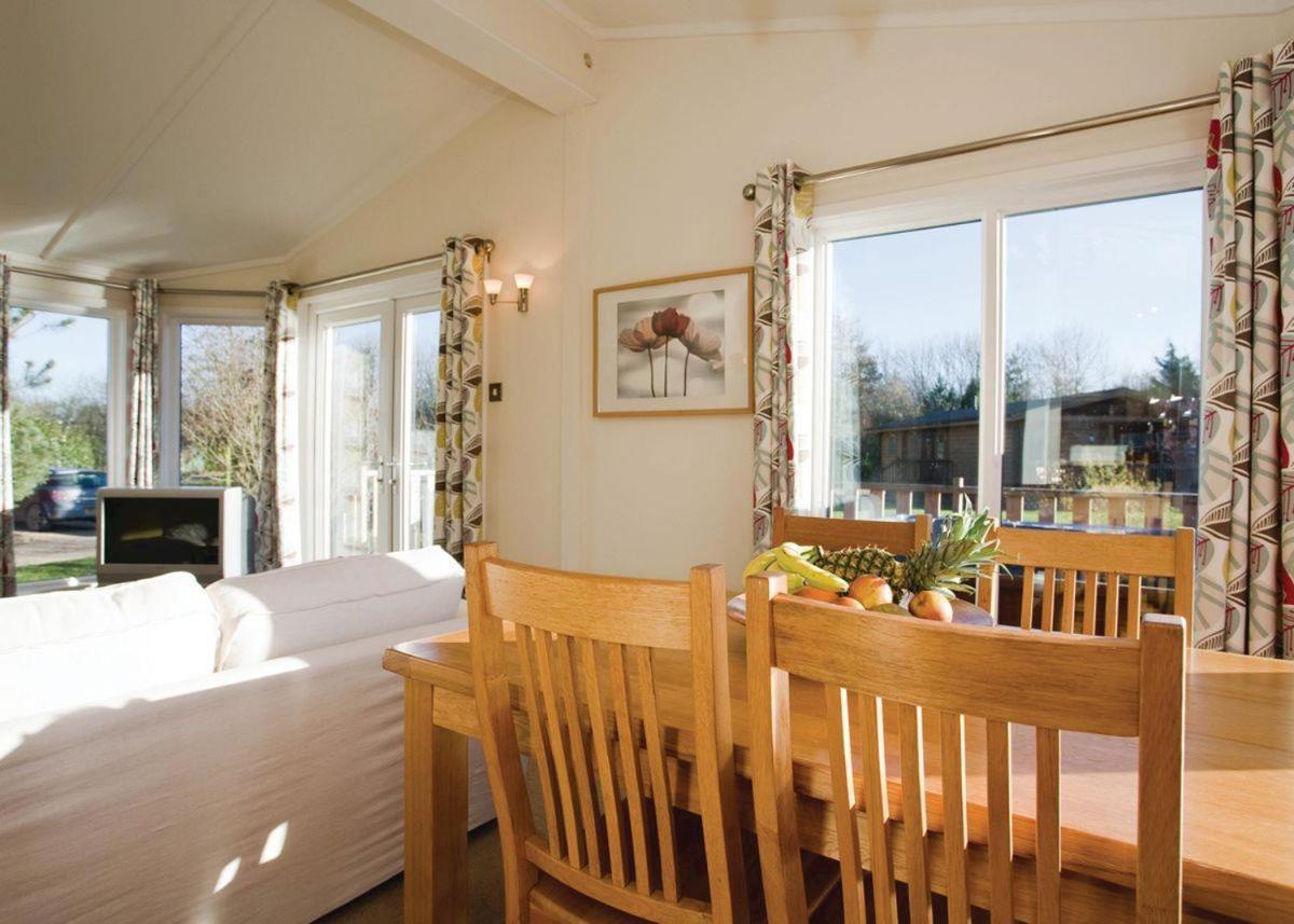 Dacre Lakeside Park Hotel Brandesburton Kültér fotó